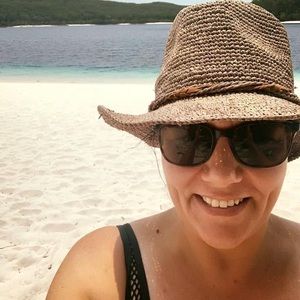 Meet your Posher, Paula